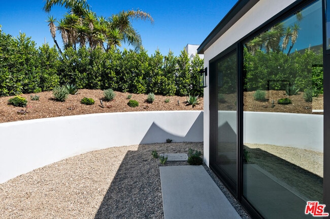 Building Photo - 3616 Shoreheights Dr