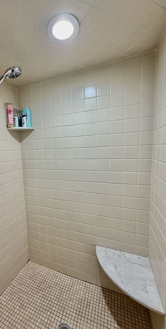 Building Photo - SPACIOUS & MODERN 3 BED/2.5 BA HOUSE w/ AC-Inlaid HARDWOOD Flooring-WASHER/DRYER & Rear PATIO in ...