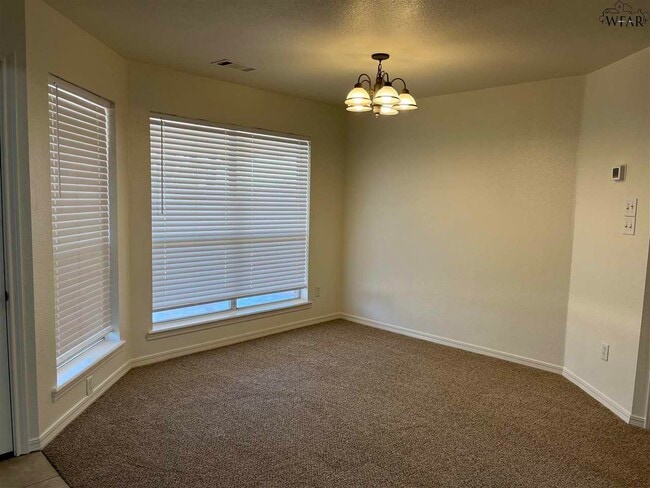 Building Photo - 5423 Flo Dr