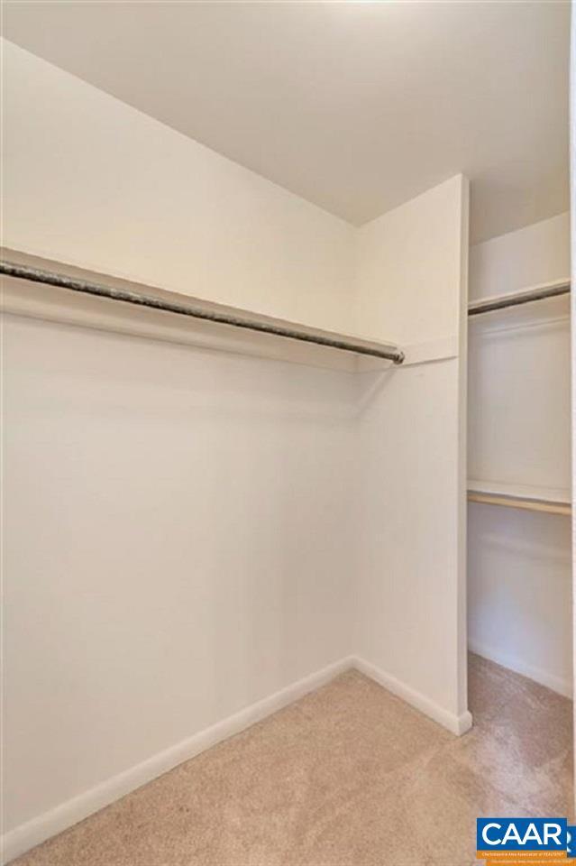 Building Photo - 328 Harvest Dr