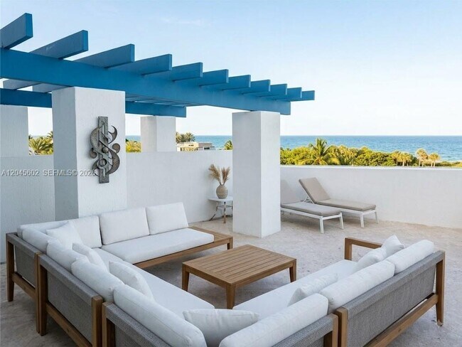 Building Photo - 7600 Collins Ave