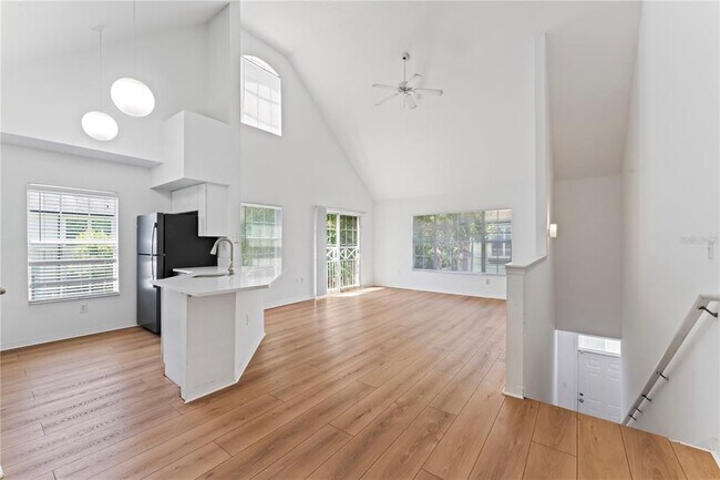Building Photo - 10454 White Lake Ct