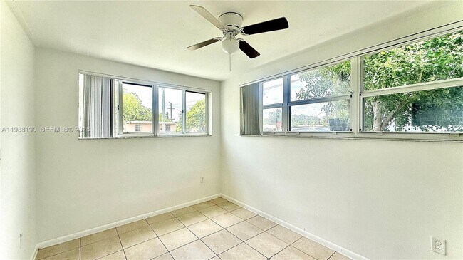 Building Photo - 1411 NE 155th Terrace