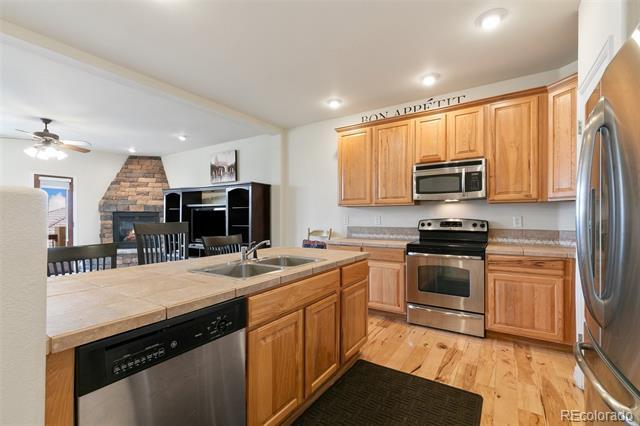 Building Photo - 2060 Cheyenne Summer View