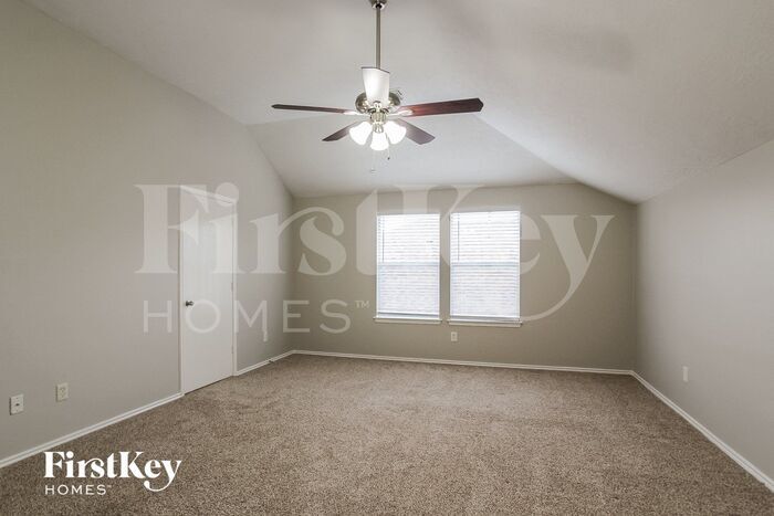 Building Photo - 8002 Echinacea Dr