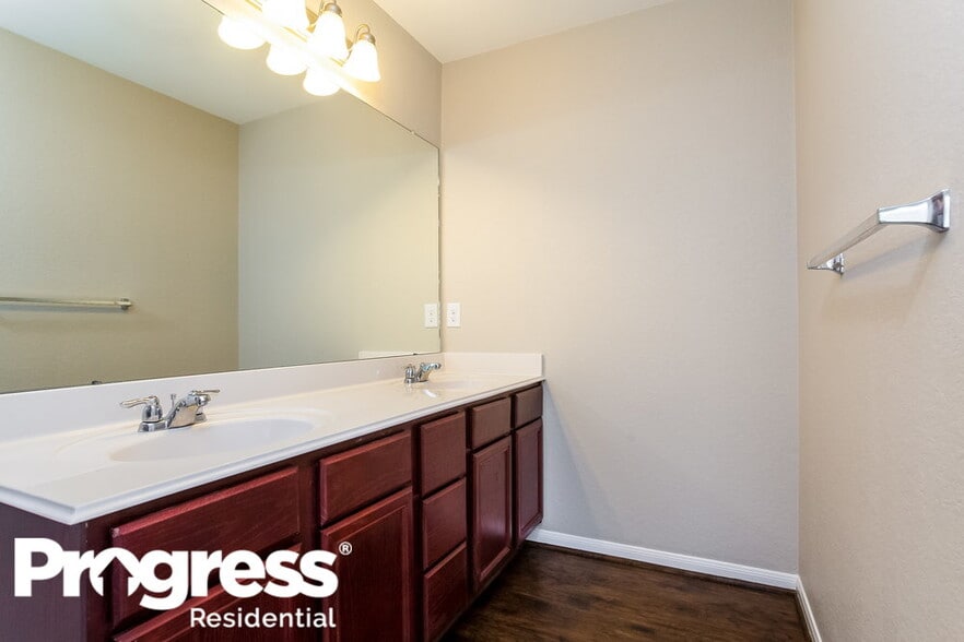 Building Photo - 21223 Fox Orchard Ct