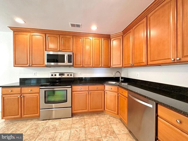 Building Photo - 18722 Paprika Ct