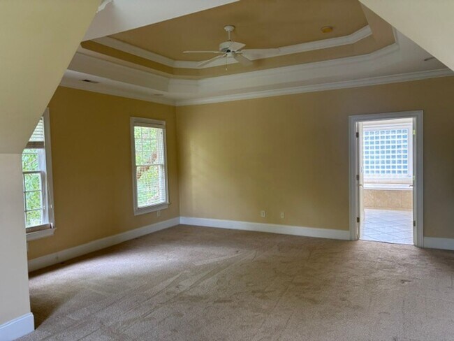 Building Photo - 43 Crooked Creek Ln
