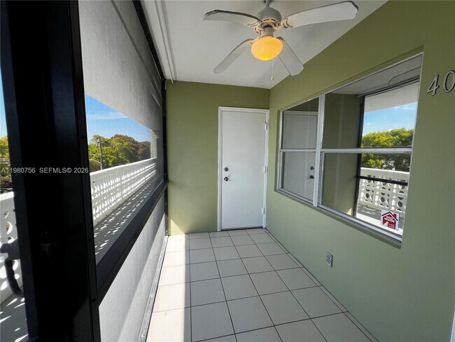 Building Photo - 1425 Arthur St