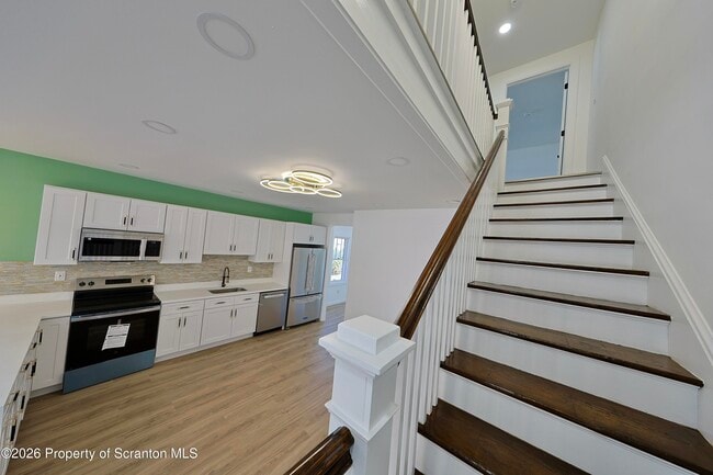 Building Photo - 318 W Main St