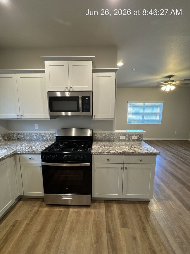 Building Photo - 4319