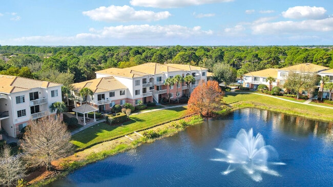 Building Photo - 9212 Myrtlewood Cir W