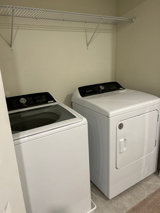 Building Photo - Move In ASAP!! - Brand New 3 bedroom 2.5 bath Townhouse for rent in Kissimmee, FL.