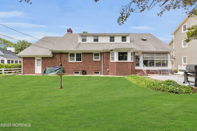 Building Photo - 208 Trenton Blvd