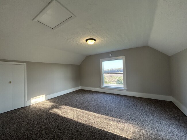 Building Photo - 6640 E Carson City Rd