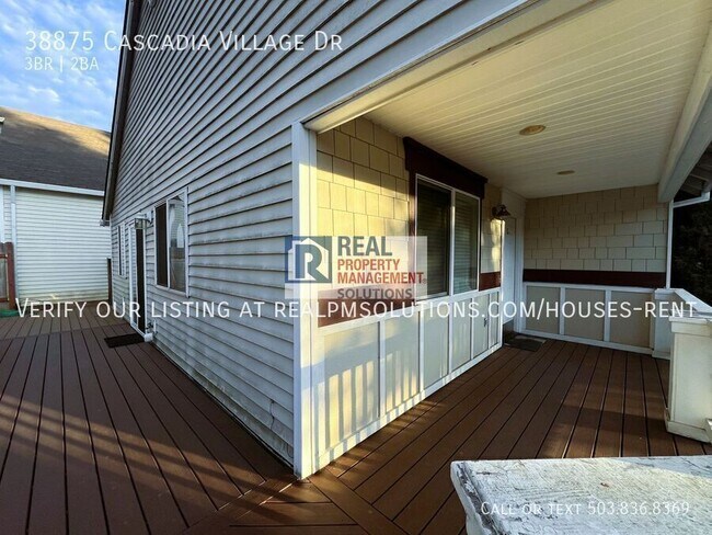 Building Photo - 38875 Cascadia Village Dr