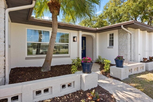 Building Photo - 520 Balsawood Ct