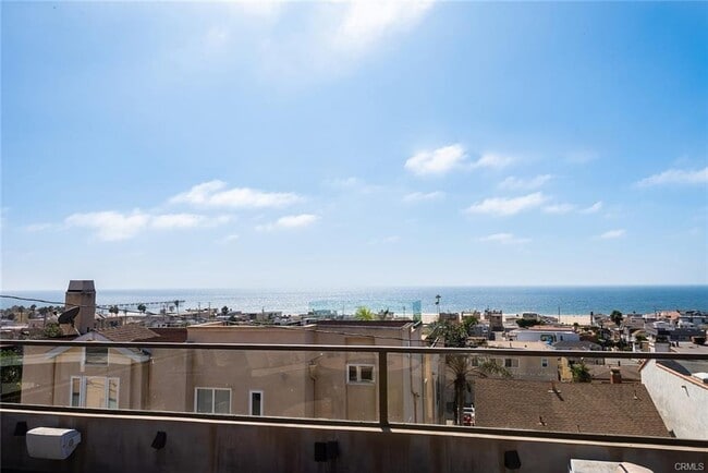 Building Photo - 1721 Monterey Blvd
