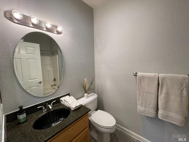 Building Photo - 206 Cedar Ridge Dr