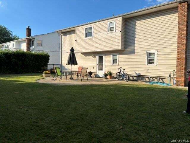 Building Photo - 830 N Broome Ave