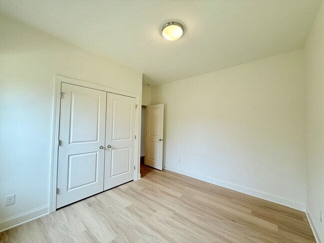 Building Photo - 5399 Toano Rd