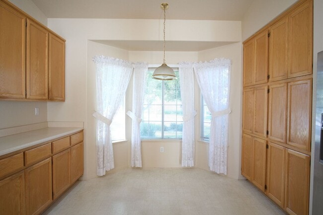 Building Photo - Charming Ceres Home with a spacious backyard!