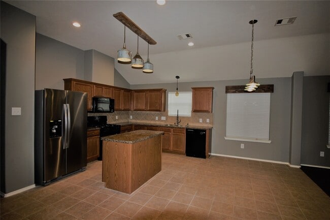 Building Photo - 3604 Kale St