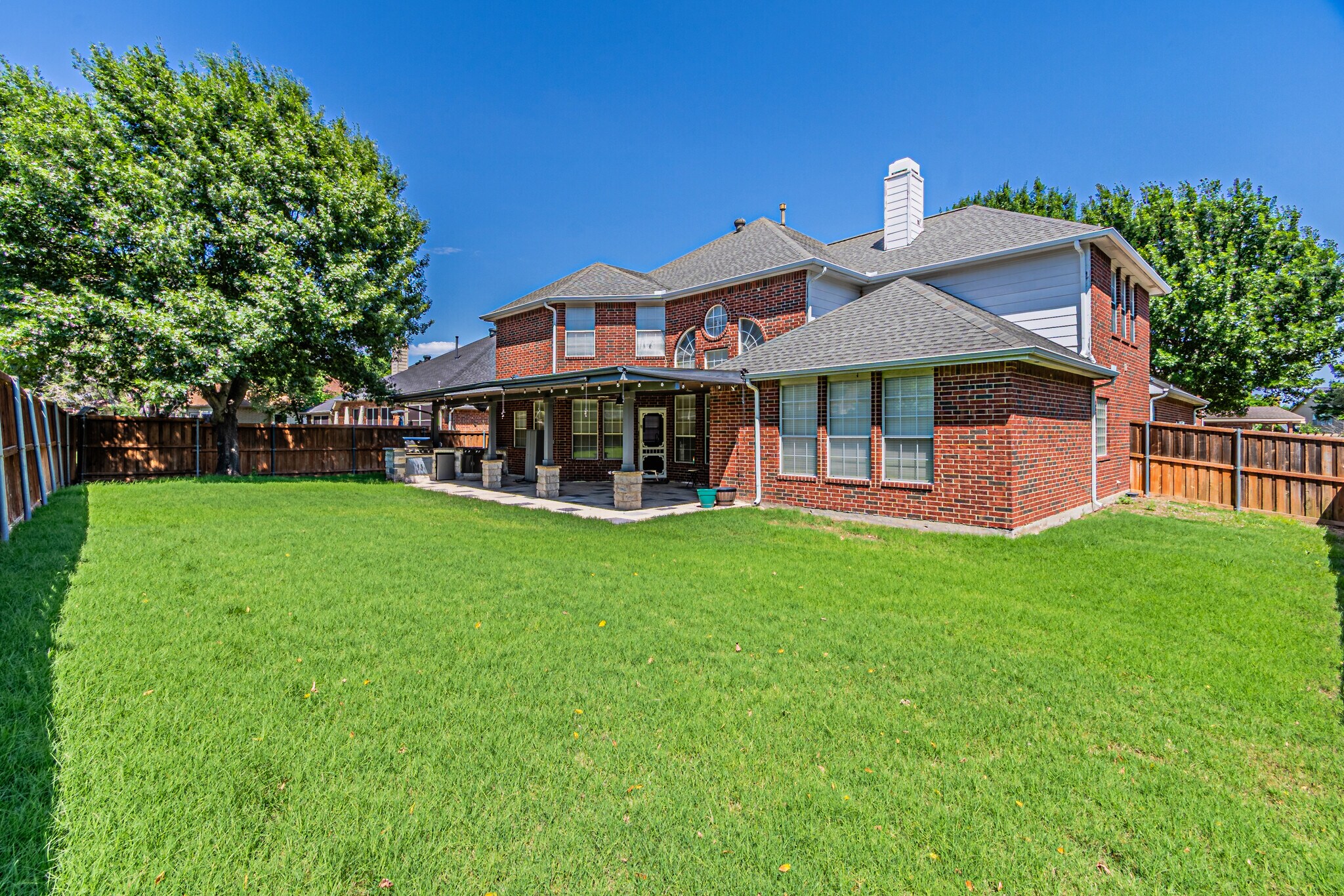 Building Photo - 1913 Blue Ridge Dr