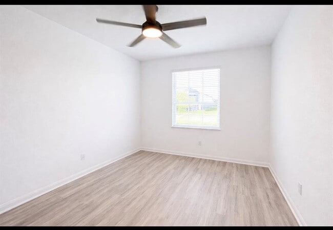 Building Photo - 20707 John Gill Dr