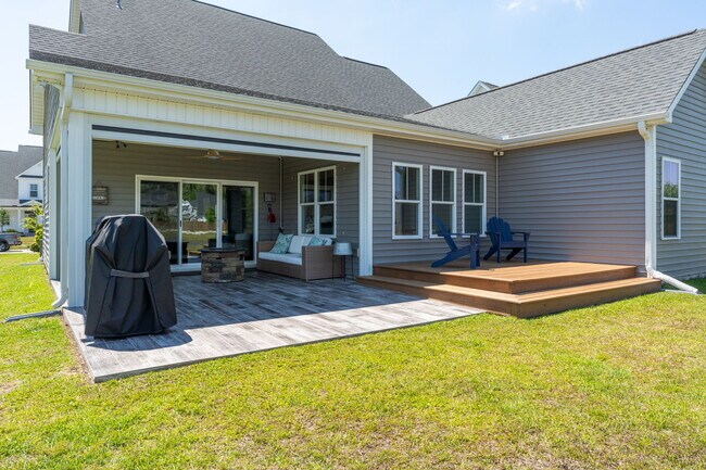 Building Photo - 107 E Barred Owl Dr