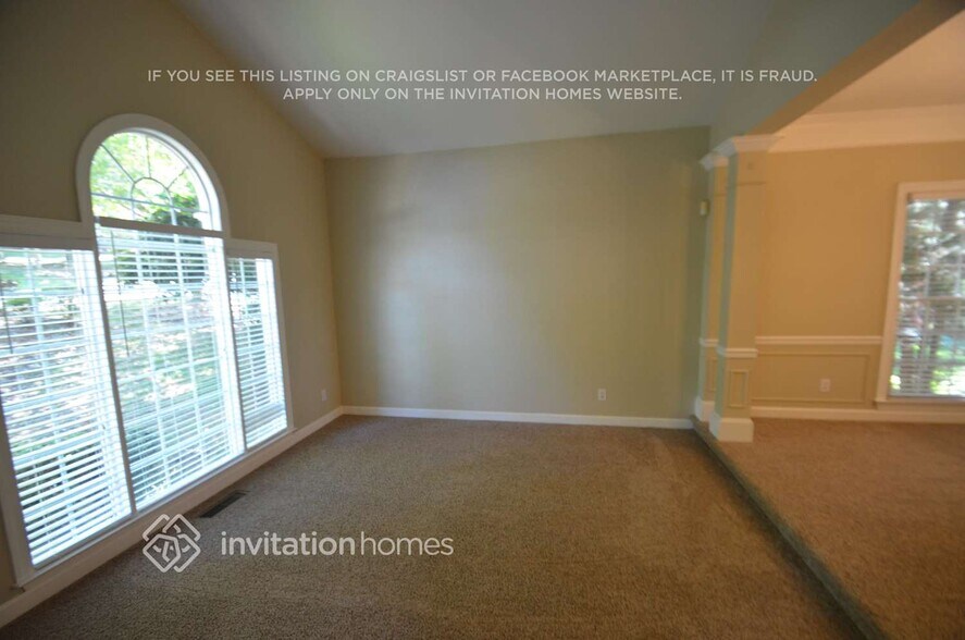 Building Photo - 5722 Kinglet Ln