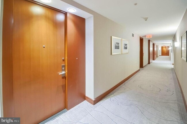 Building Photo - 1414 S Penn Square