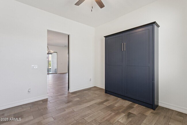 Building Photo - 11249 N Blakely St