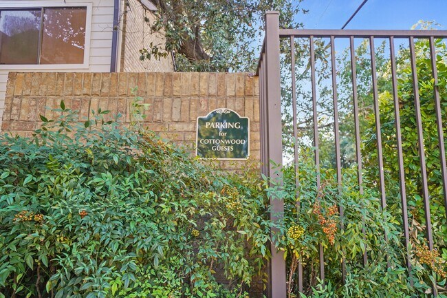 Building Photo - 2555 Bering Dr