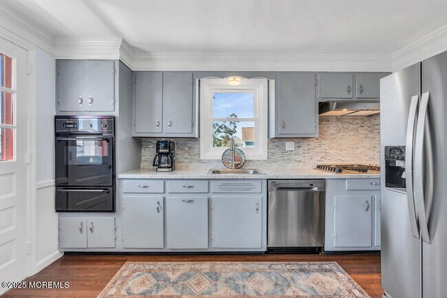 Building Photo - 101 St Louis Ave