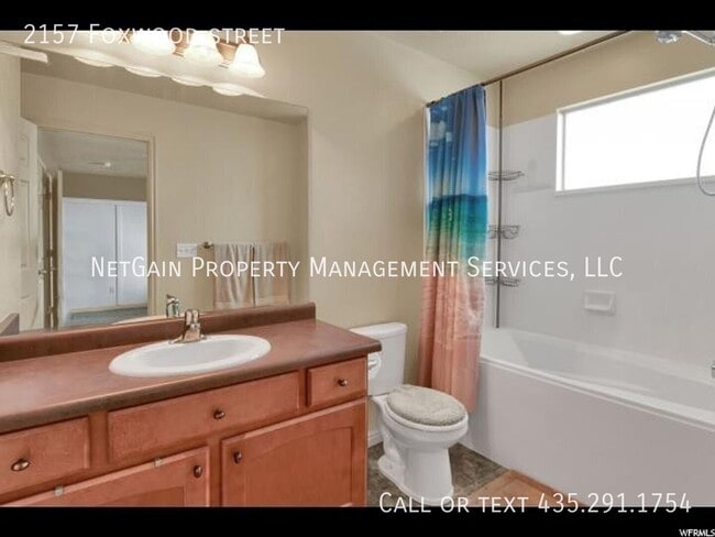 Building Photo - 2157 Foxwood St