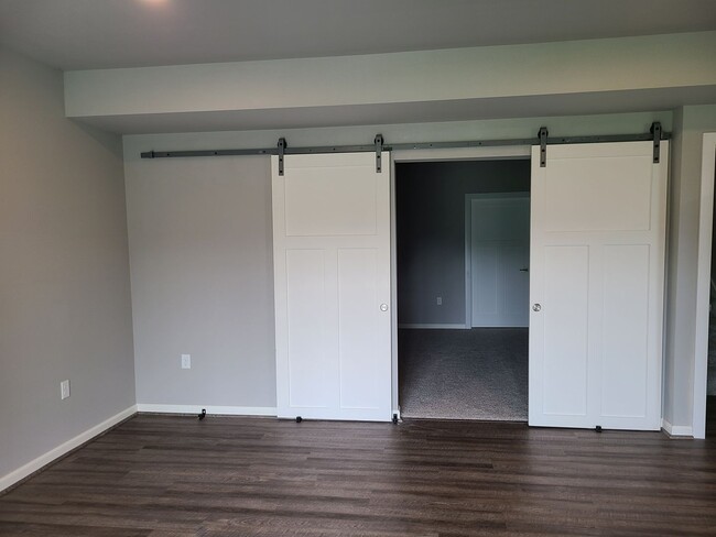 Building Photo - Four Bedroom Three Bath Single Family Home