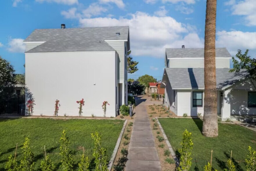 Building Photo - 4641 N 8th Pl