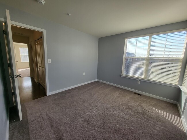 Building Photo - 1438 Wheyfield Dr