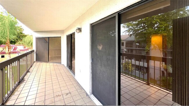 Building Photo - 13255 SW 88th Ln
