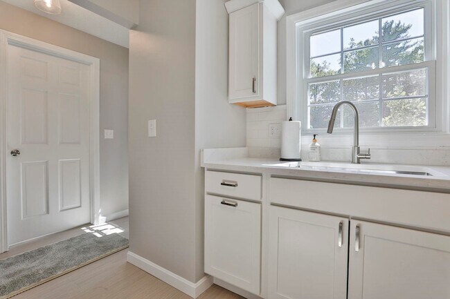 Building Photo - 6 Veterans Rd