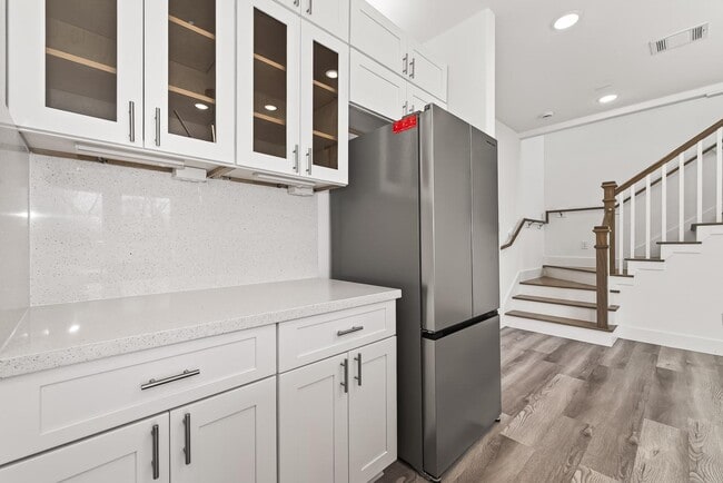 Building Photo - 5304 Lynnfield St