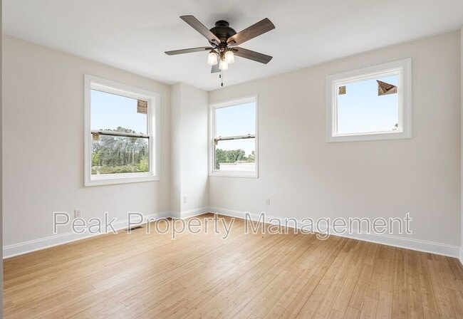 Building Photo - 1322 N 31st St