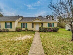 Building Photo - Renovated 2 bed 2 bath unit!