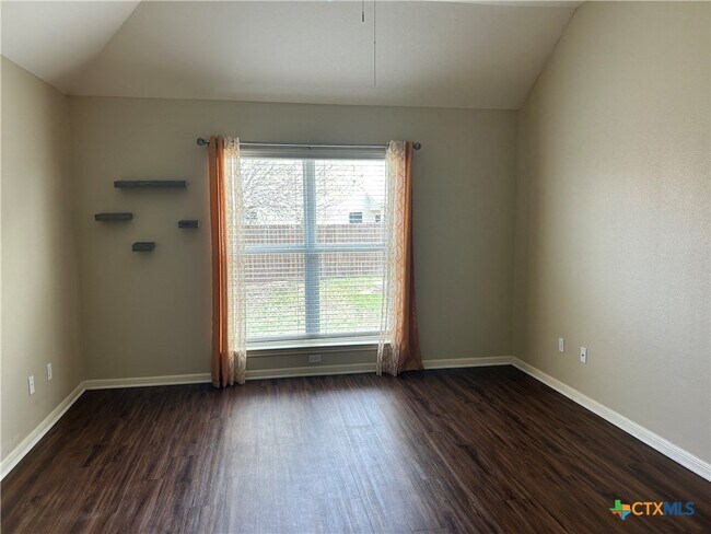 Building Photo - 5623 Fair Hill Dr