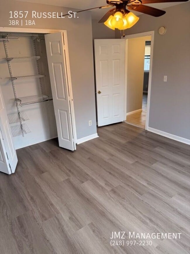 Building Photo - 1857 Russell Ave