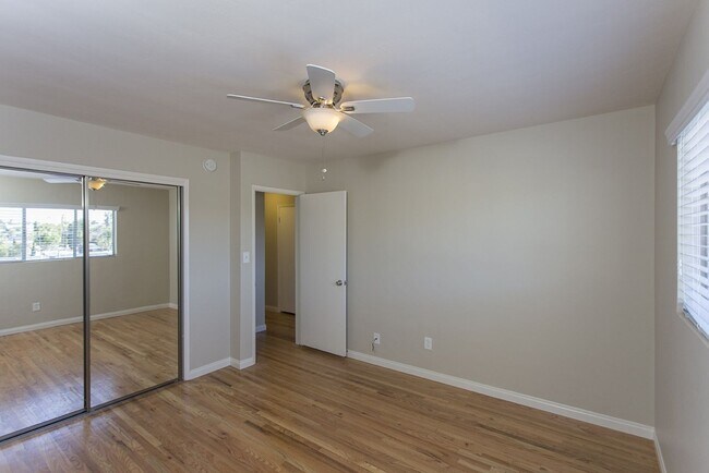Building Photo - *OPEN HOUSE: 6/7 10AM-12PM* 2 Bed, 1.5 Bat...