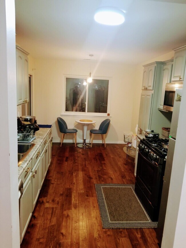Building Photo - 735 Plum Tree Ct
