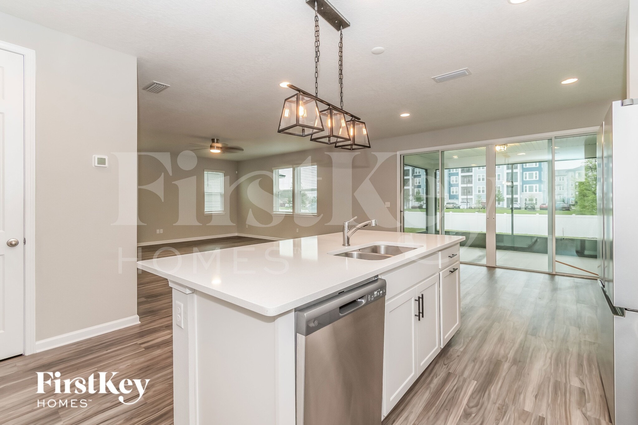 Building Photo - 2081 Amberly Dr