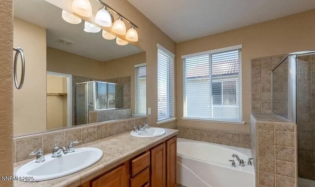 Building Photo - 3736 Allegrini Dr